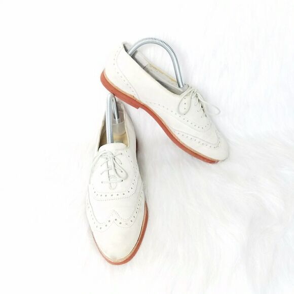 Liz Claiborne COMING SOON - Picture 1 of 2